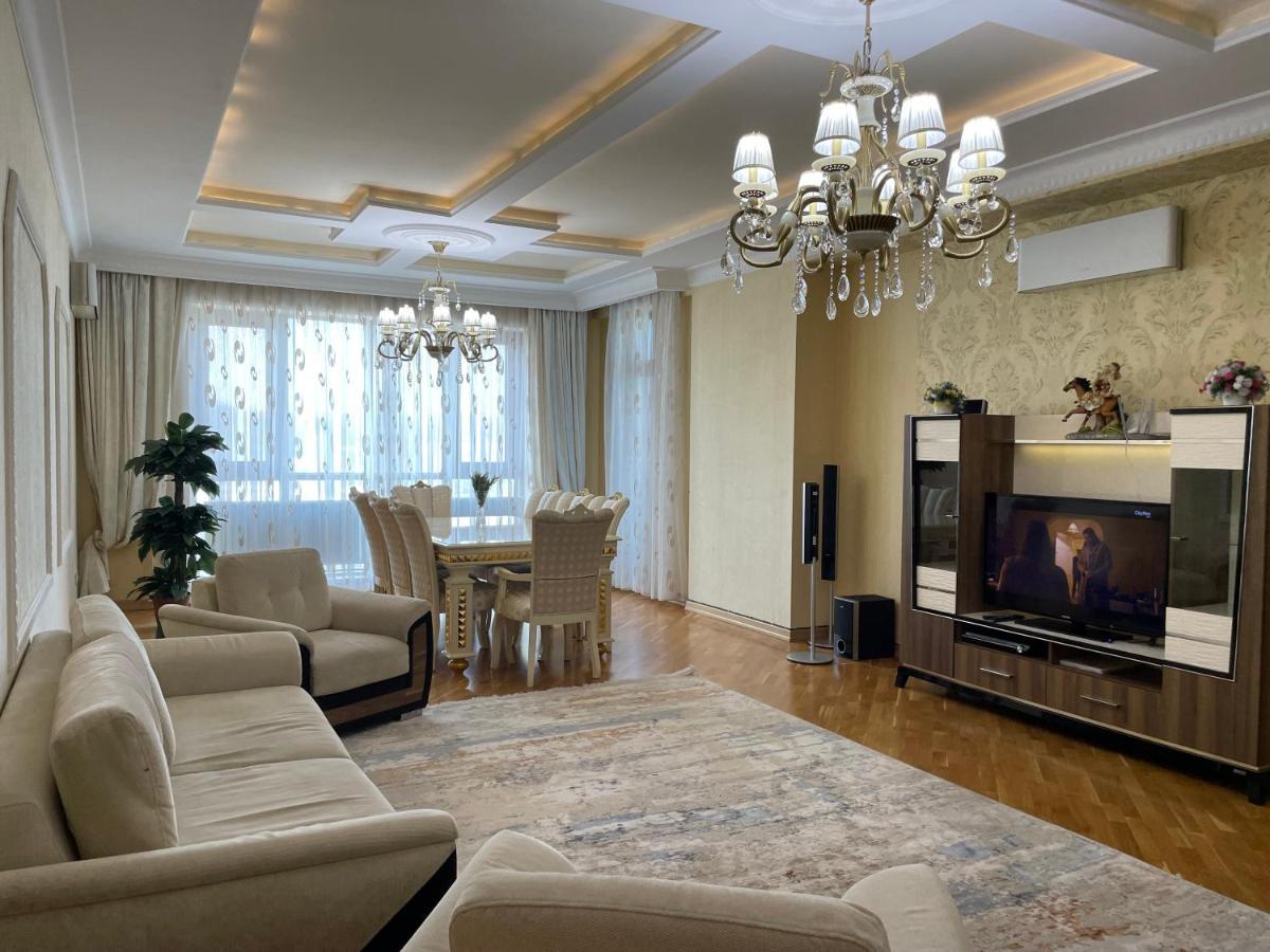 Ferienwohnung Megafun Sea View Baku Exterior foto
